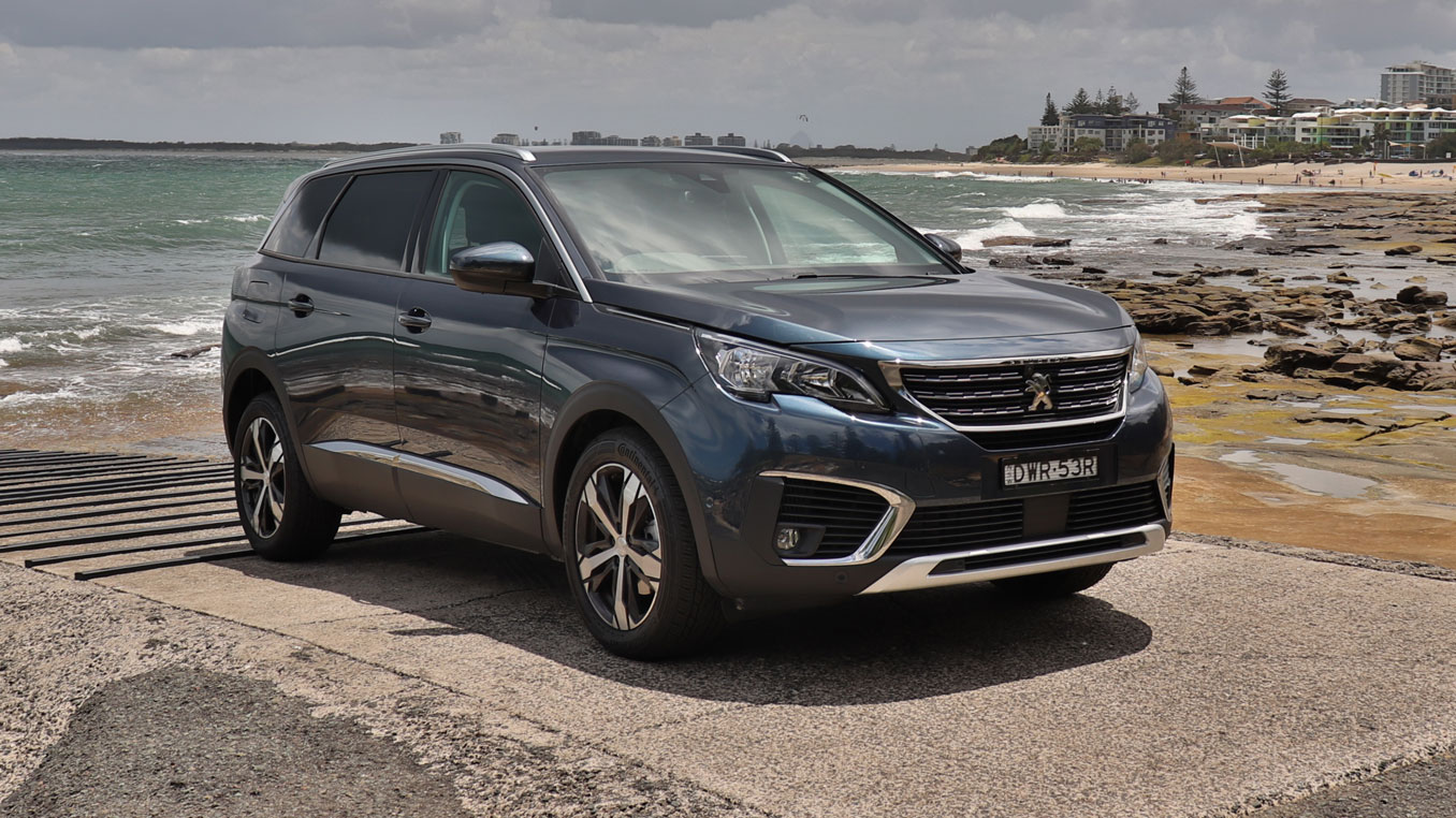 2018 Peugeot 5008 family car review – BabyDrive