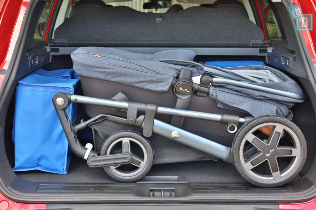 Renault Kadjar Zen 2020 boot space with bassinet stroller pram