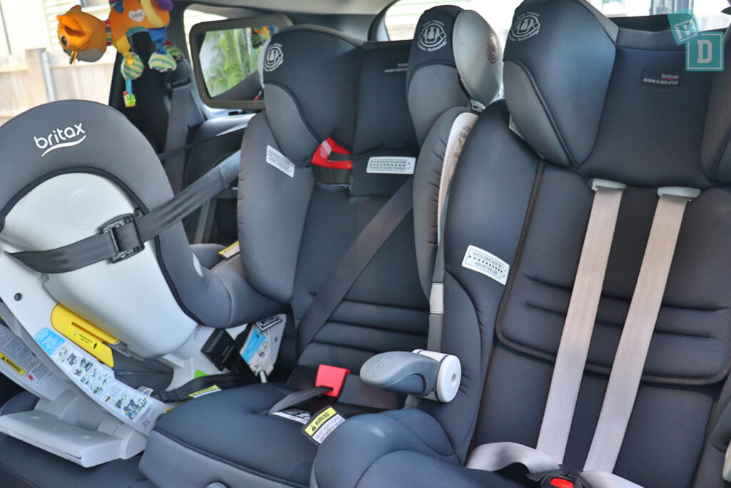 Renault Koleos Intens 2020 with three child seats installed