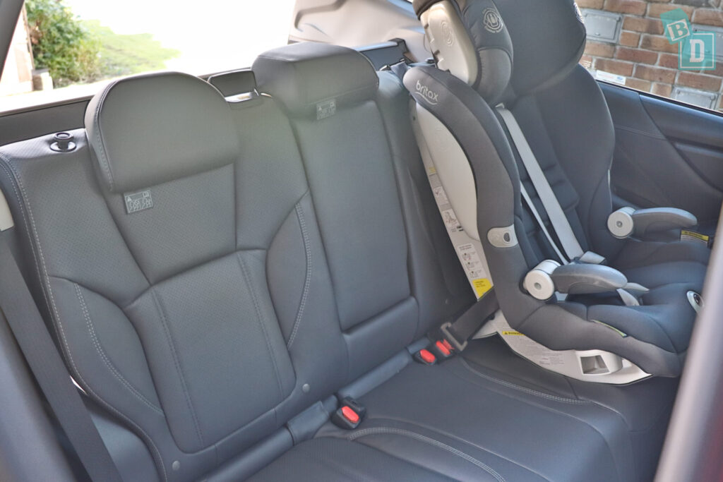 Subaru Forester Hybrid 2020 with child seats installed