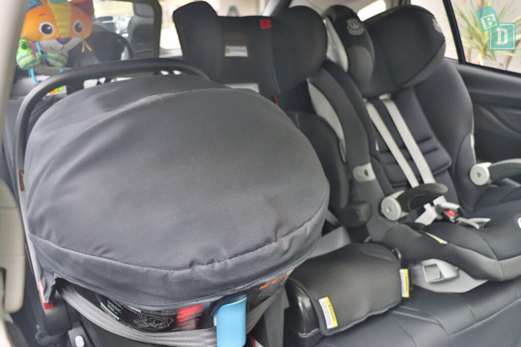 Subaru Impreza 2020 2.0i-S legroom with three child seats installed