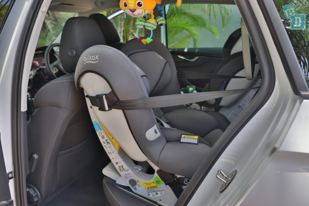 2021 Skoda Kamiq 85 TSI legroom with rear-facing child seats installed in the second row