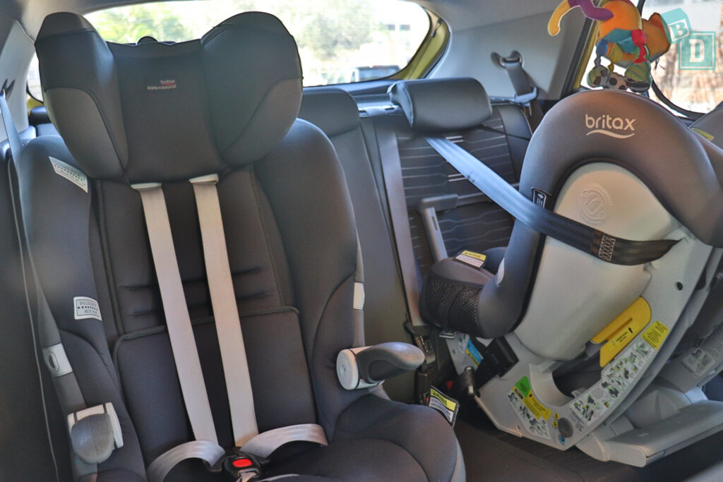 2021 Kia Stonic GT Line space between two child seats installed in the second row
