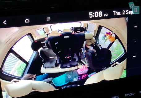 2022 Hyundai Staria Highlander rear seat monitor camera
