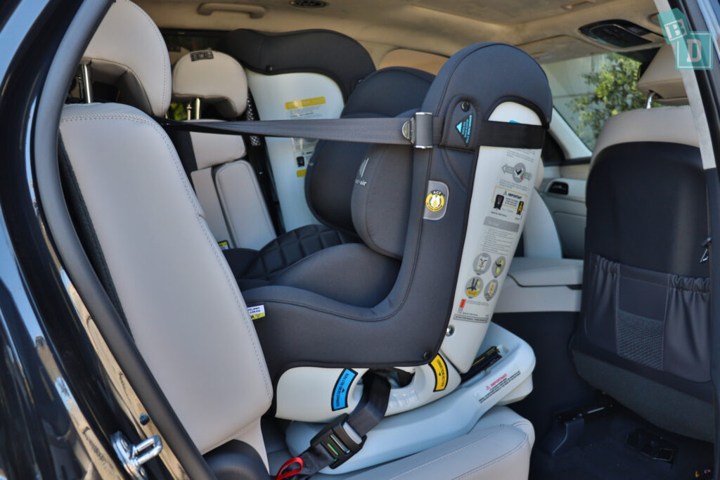2021 Hyundai Palisade Highlander legroom with rear-facing child seats installed in the second row