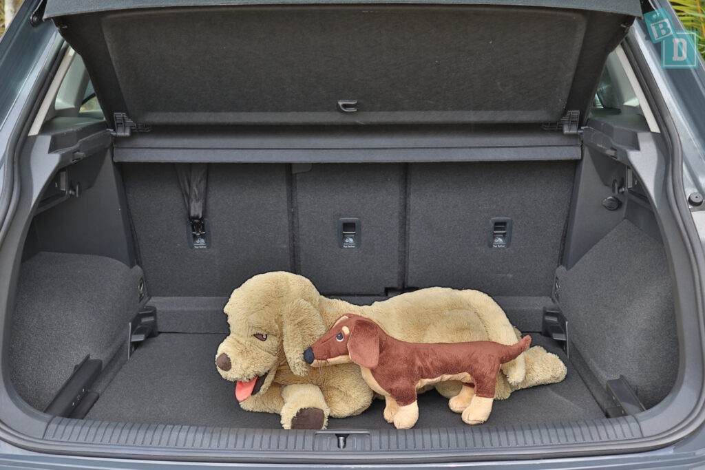 2022 Volkswagen Tiguan GT Line boot space for dogs with two rows of seats in use