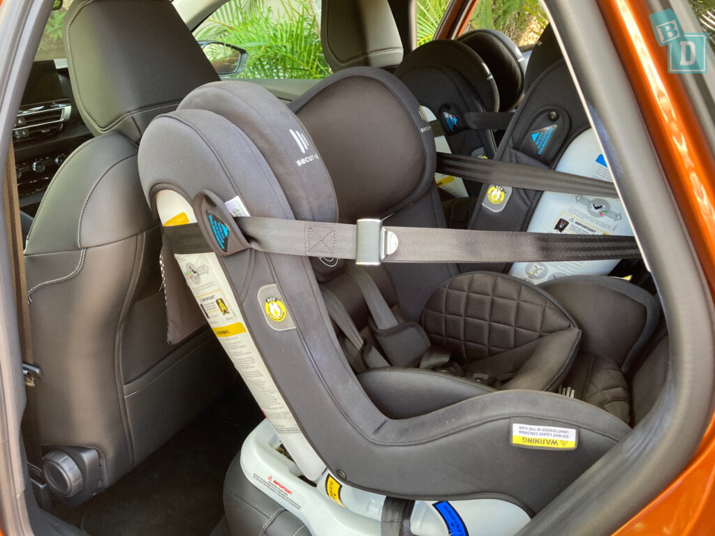 2022 Citroen C4 legroom with rear-facing child seats installed in the second row