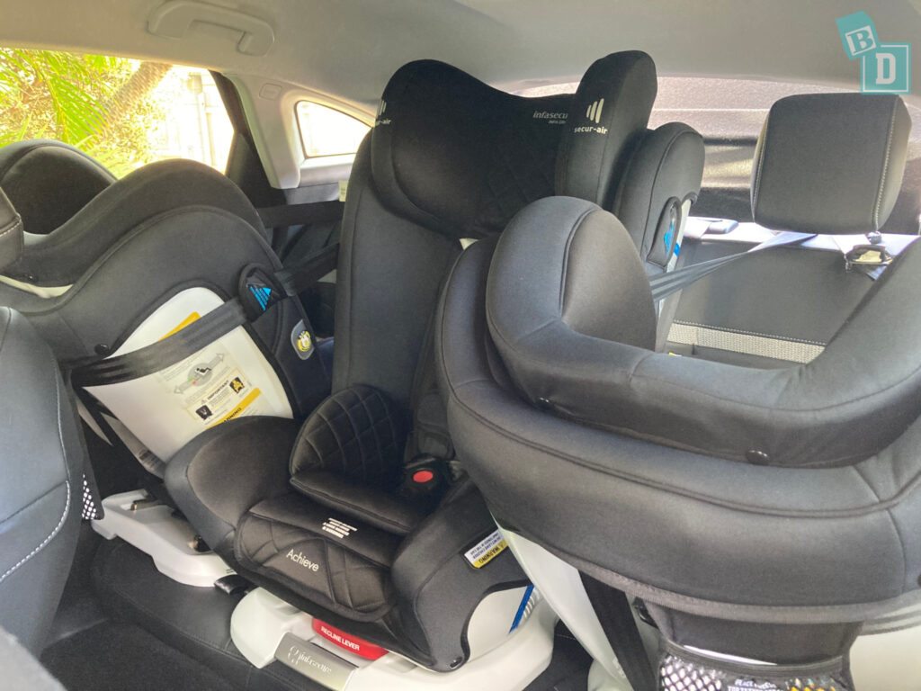 2022 Citroen C4 with 3 child seats installed in the back row