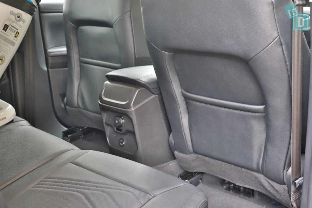 2023 Ford Everest Trend 4x4 legroom with rear-facing child seats installed in the second row
