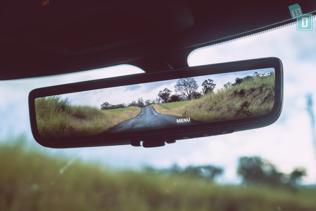 2023 Nissan Pathfinder digital rear view mirror
