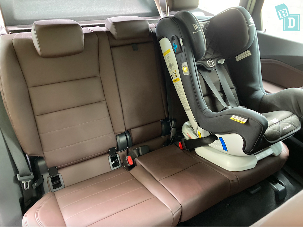 2023 BMW X1 with one child seat installed in the second row