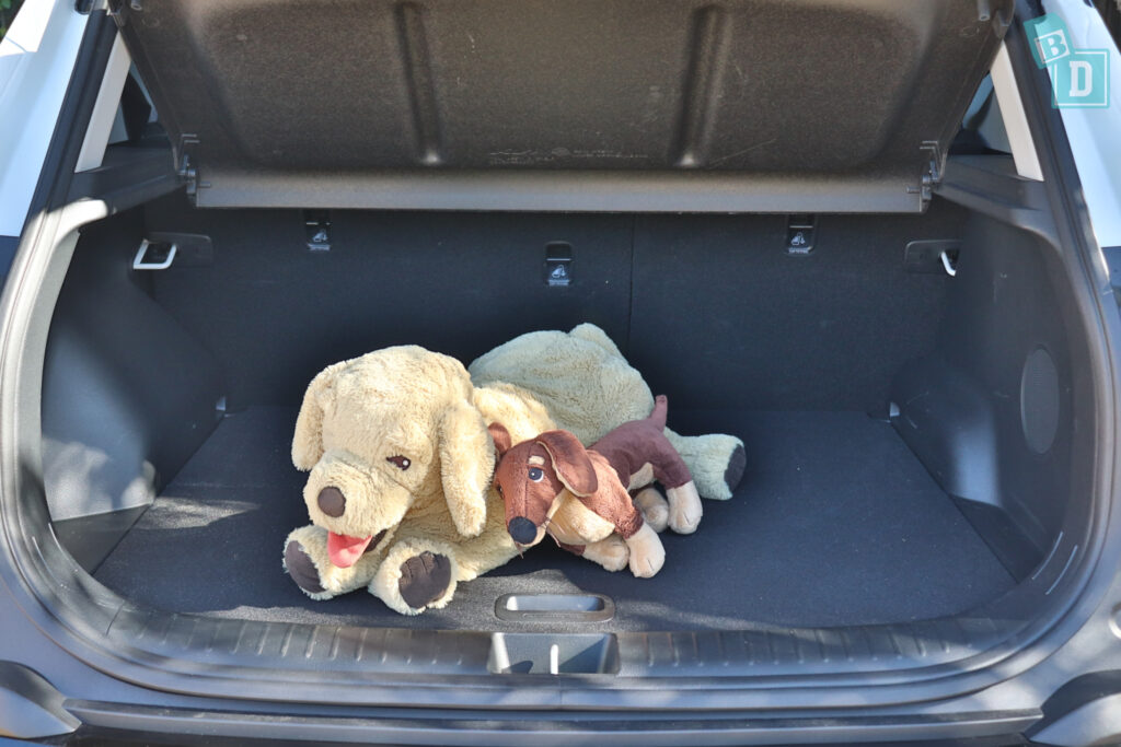 room for dog in the boot of a 2023 Kia Seltos