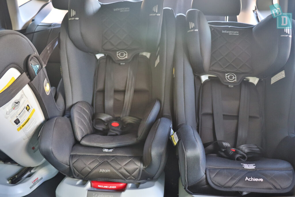 3 car seats in a 2023 Kia Seltos