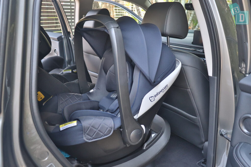 2023 Honda ZR-V VTi LX legroom with rear-facing child seats installed in the second row
