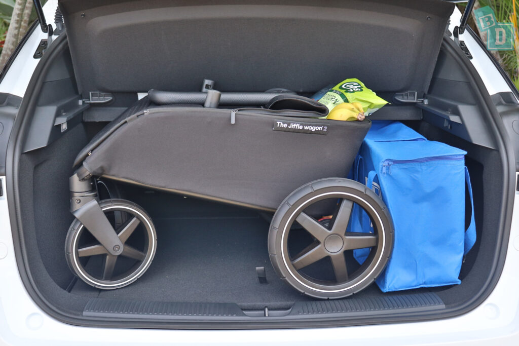 A baby stroller in the trunk of a 2023 MG4.