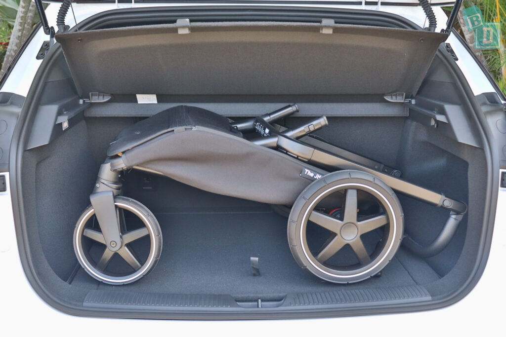 A baby stroller in the trunk of a 2023 MG4.