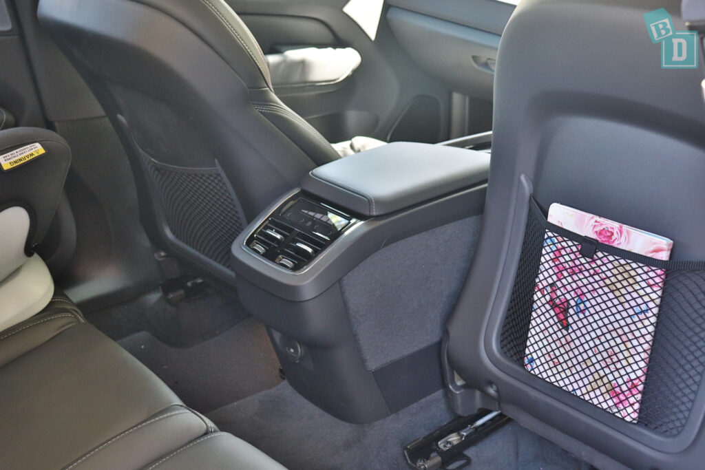 2024 Volvo XC60 legroom with forward-facing child seats installed in the second row
