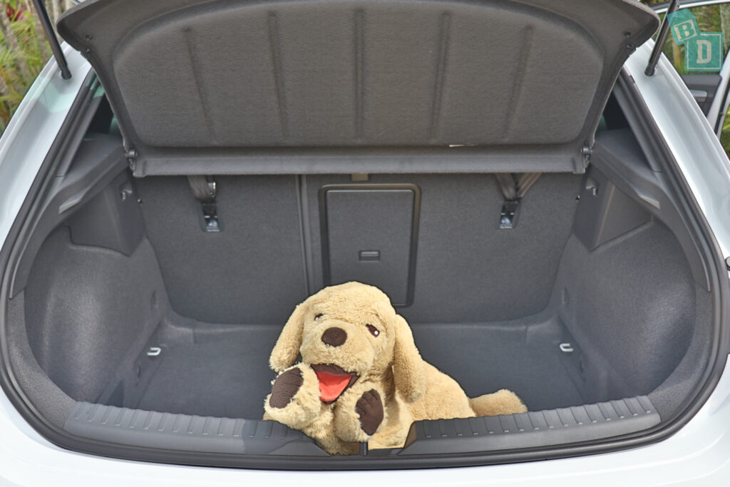 2023 Cupra Leon boot space for dogs with two rows of seats in use
