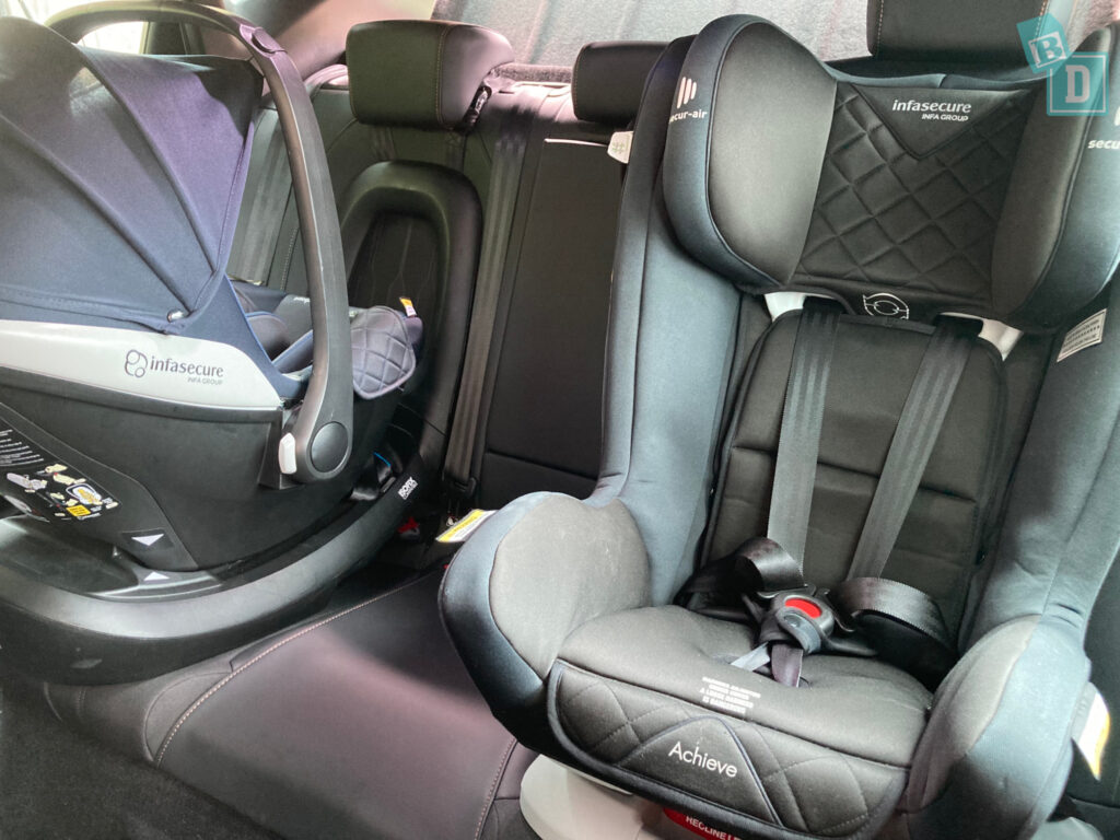 2023 Cupra Leon space between two child seats installed in the second row
