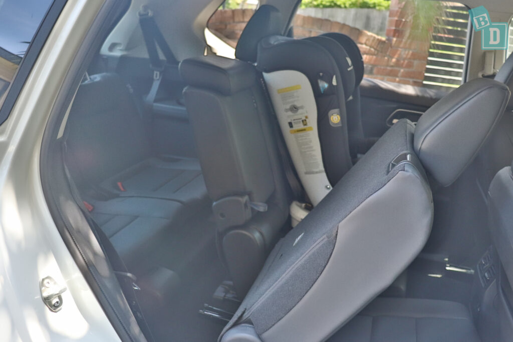 2023 Nissan X-Trail seven-seater access to the third row with child seats installed in the second row
