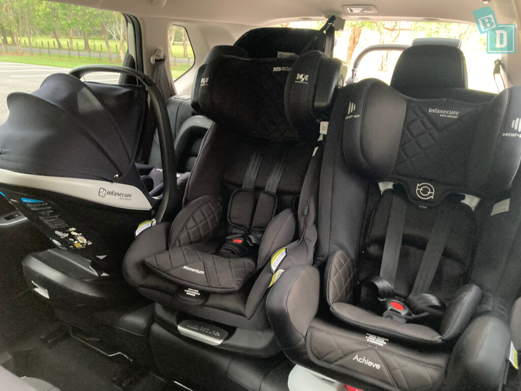 2023 Nissan X-Trail seven-seater with three child seats installed in the second row
