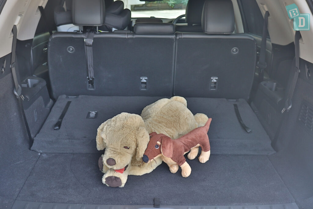 2024 Nissan Pathfinder Ti boot space for dogs with two rows of seats in use
