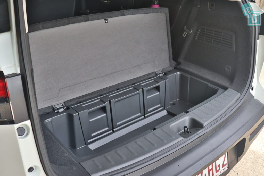 2024 Nissan Pathfinder Ti boot underfloor storage