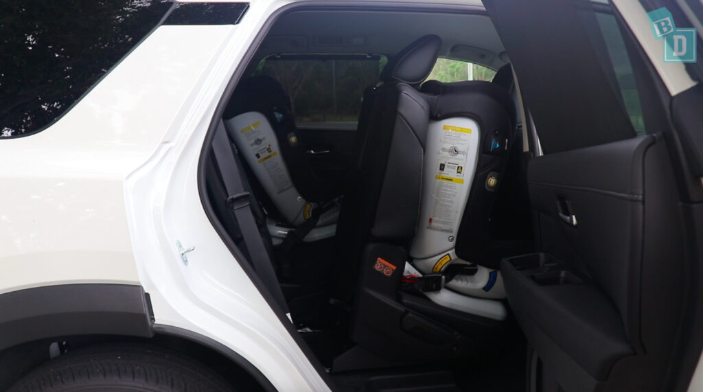 2024 Nissan Pathfinder Ti access to the third row with child seats installed in the second row
