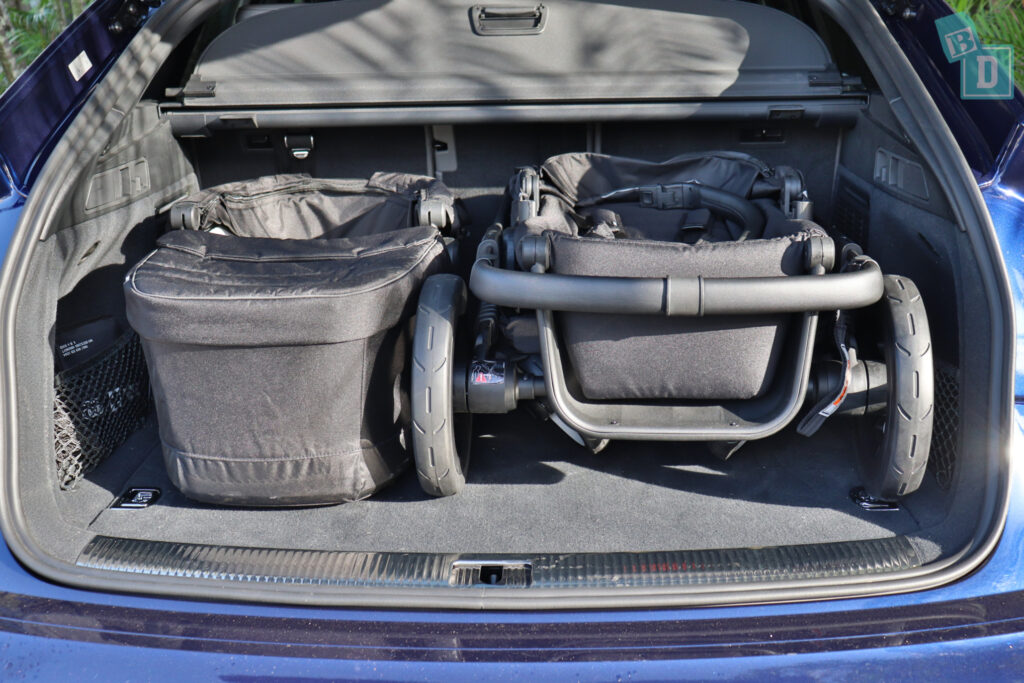 2024 Audi Q5 Sportback PHEV boot space for shopping with tandem stroller pram if two rows of seats are in use 