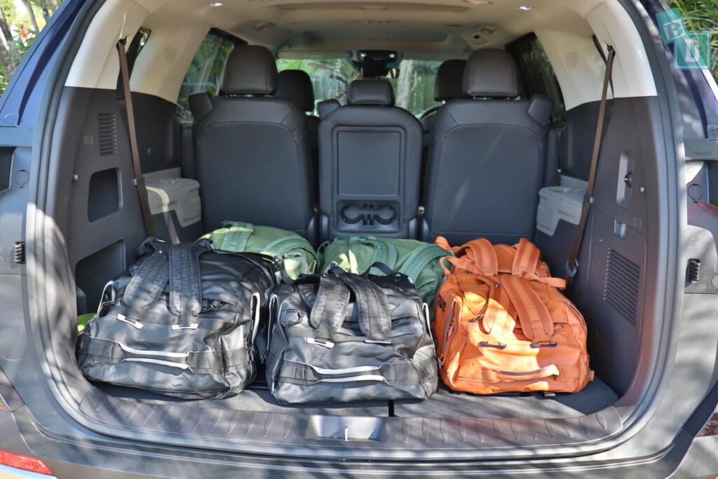 2025 Kia Carnival GT-Line Hybrid boot space for luggage with two rows of seats in use 